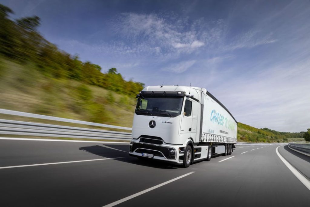 Mercedes-Benz eActros 600: el camión eléctrico con más de 500 kilómetros de autonomía 4 Motor16 MERCEDES EACTROS 600 2 Motor16