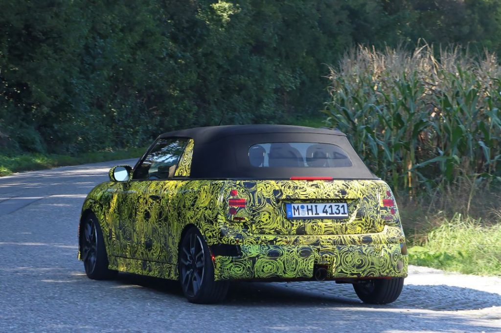 Fotos espía del Mini Cooper Cabrio 2024… con sorpresa 9 Motor16 Mini Cabrio 2024 12 Motor16