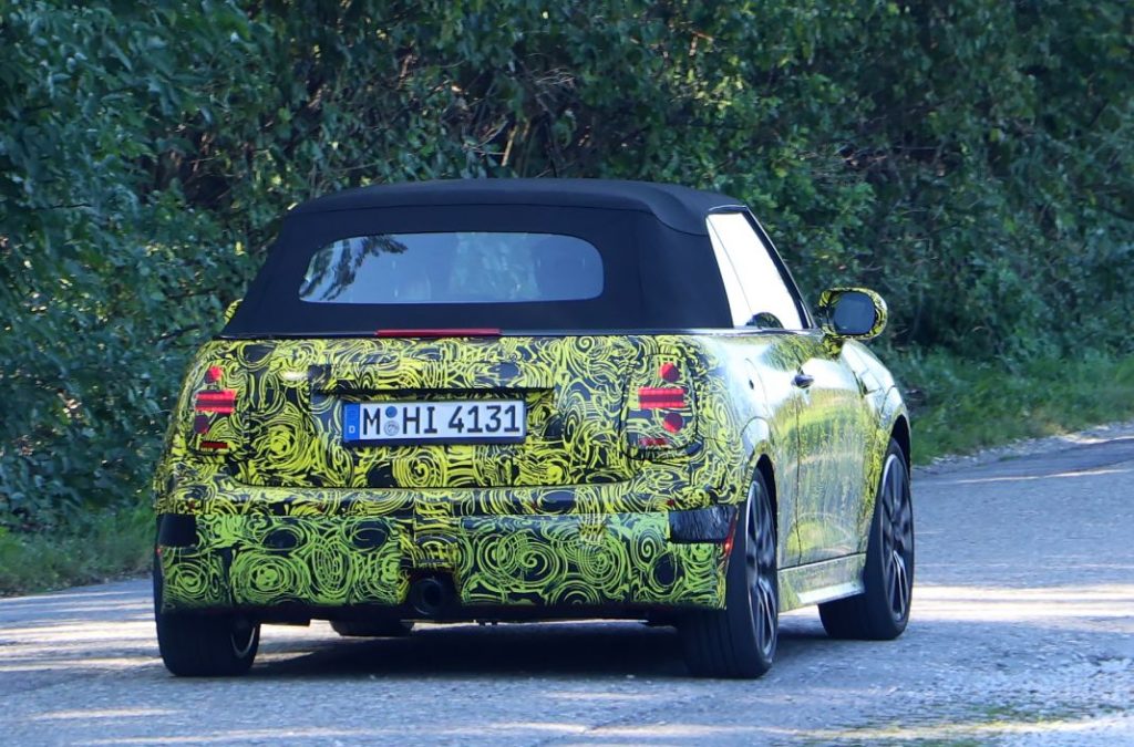 Fotos espía del Mini Cooper Cabrio 2024… con sorpresa 13 Motor16 Mini Cabrio 2024 17 Motor16