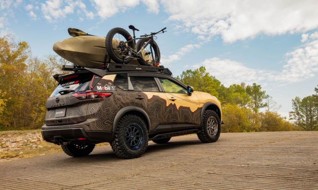 Un Nissan Navara extremo, un X-Trail todototerreno y una berlina atómica son las propuestas de Nissan en el SEMA 25 Motor16 Nissan Rogue X Trail Sema 2023 7 Motor16