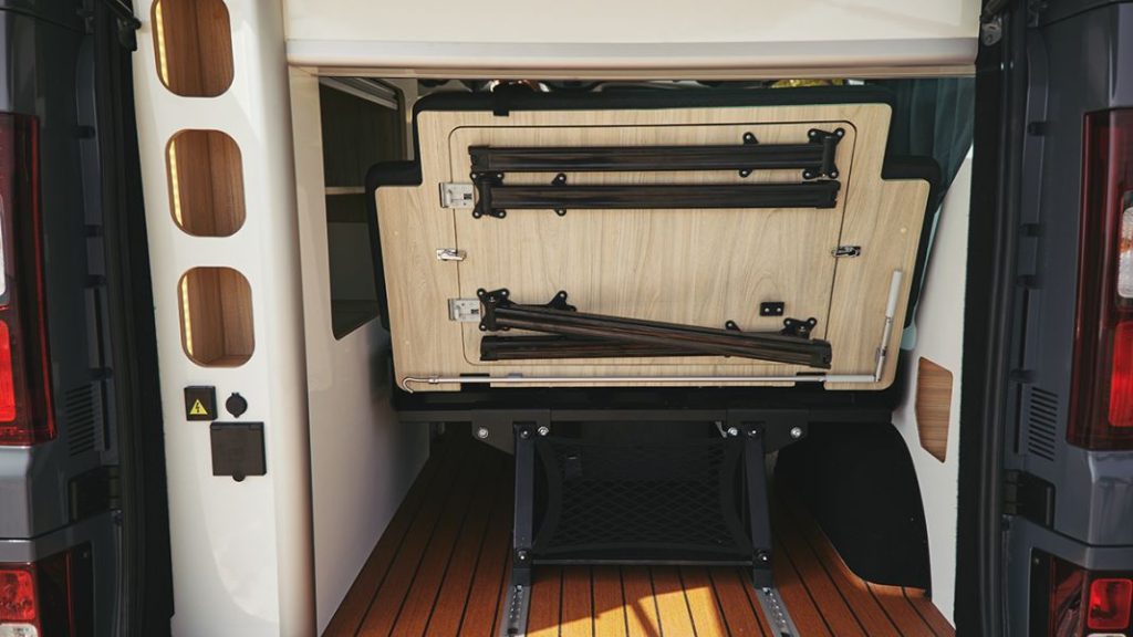 Nissan Ventus Camper 19 Motor16