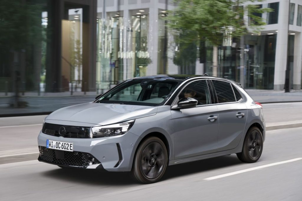 Primera prueba del Opel Corsa Electric. Para llegar aún más lejos 4 Motor16 Opel Corsa 2024 1 Motor16