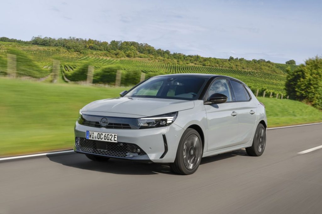 El coche español que es líder de ventas en Alemania y Reino Unido 1 Motor16 Opel Corsa 2024 15 Motor16