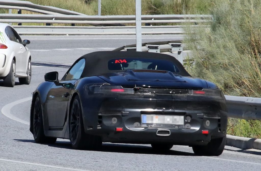 El Porsche 718 Boxster eléctrico pierde camuflaje 3 Motor16 Porsche Boxster electrico 12 Motor16