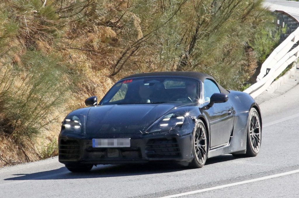 El Porsche 718 Boxster eléctrico pierde camuflaje 13 Motor16 Porsche Boxster electrico 2 Motor16