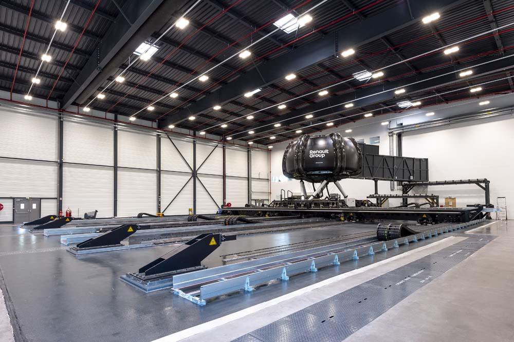 ROADS Renault Operational Advanced Driving Simulator 17 Motor16