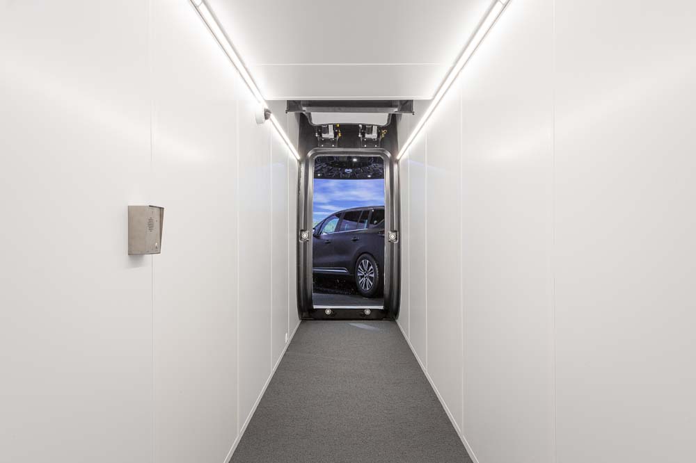 ROADS Renault Operational Advanced Driving Simulator 9 Motor16