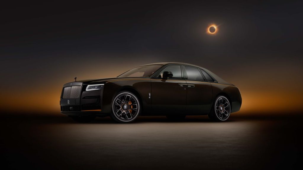 Rolls-Royce Ghost Black Badge Ékleipsis Private Collection: 25 ejemplares diseñados para eclipsarte 5 Motor16 Rolls Royce Black Badge Ghost Ekleipsis 1 Motor16