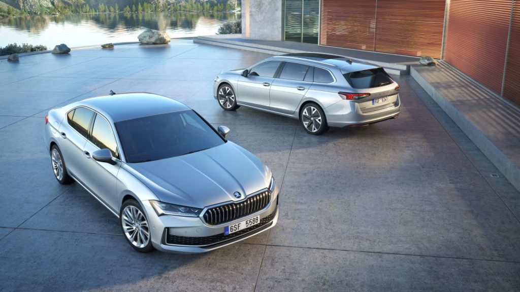 Los nuevos Skoda que llegan en 2024: presente y futuro más que sólidos 2 Motor16 Skoda Superb 2024 3 Motor16