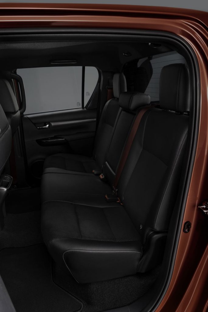 Toyota Hilux GR Sport II: con la herencia del Dakar 18 Motor16 TOYOTA HILUX GR SPORT II 20 Motor16