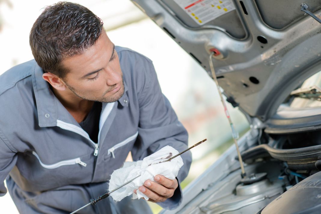 Si quieres que no te timen al comprar un coche de segunda mano, esto debes revisar 118 Motor16 9. Comparar precios