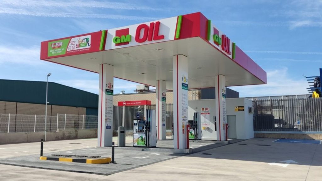 El día en que se acabarán los descuentos en las gasolineras: Repsol, Cepsa, BP y Galp lo anuncian 120 Motor16 ahorro