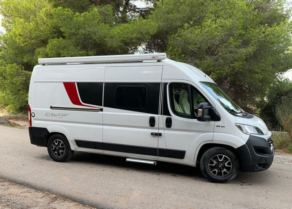 Todo lo que debes saber para ser un buen 'campista' y evitar una multa con tu camper 27 Motor16 camper Motor16