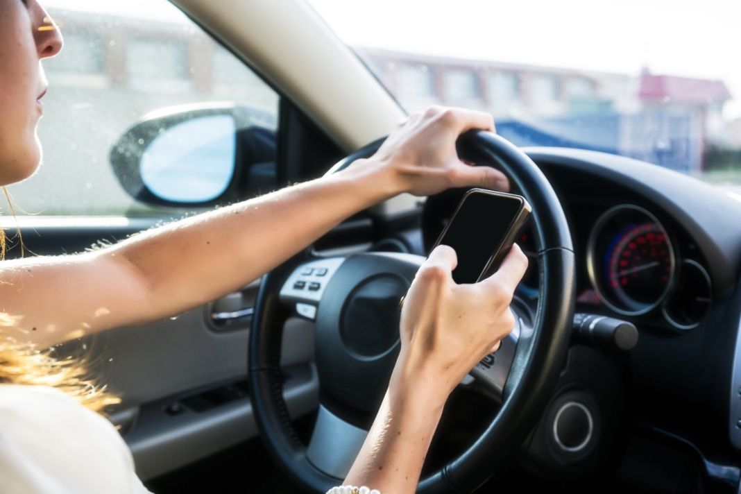 ¿Qué se debe hacer en caso de fatiga al volante?