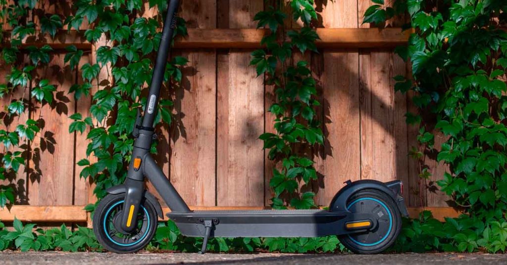 Los expertos alertan del peligro de esta moda con los patinetes eléctricos que te podría llevar de cabeza al hospital. O a la cárcel 117 Motor16 características