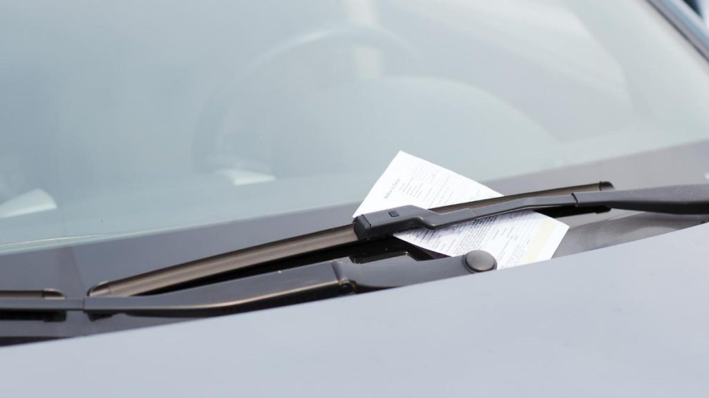 10.000 multas en una semana. La DGT se ha puesto las botas con esta infracción que también cometes 76 Motor16 prudencia