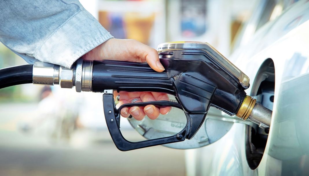 Sin plomo de 95 o de 98: la gasolina que prefiere tu coche y que detesta tu bolsillo 83 Motor16 ¿Cómo sé qué gasolina usa mi motor?