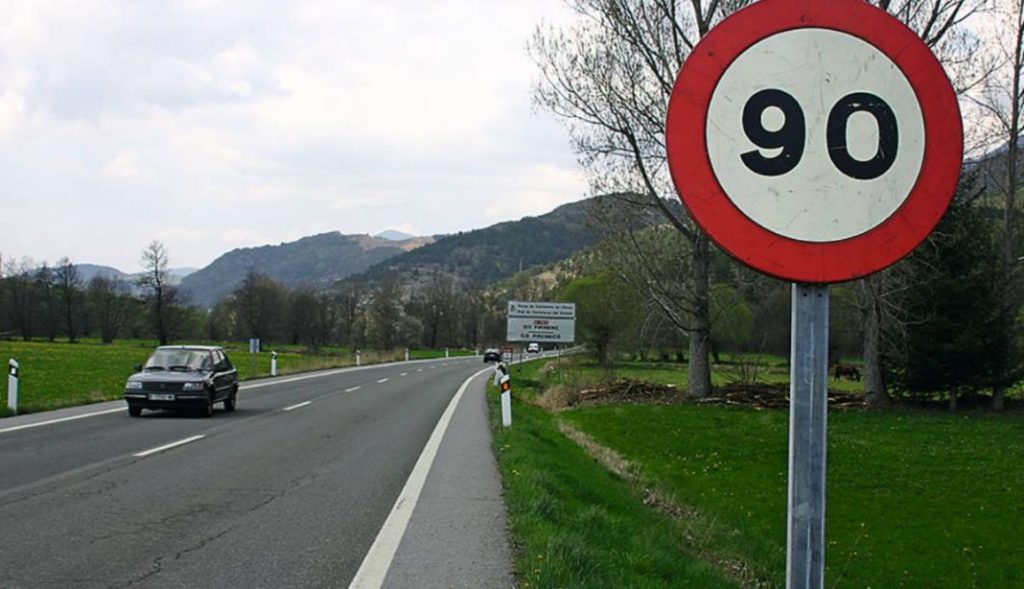 La multa con la que sueña la DGT: 1,4 millones por superar el límite en 56 km/h 129 Motor16 límites