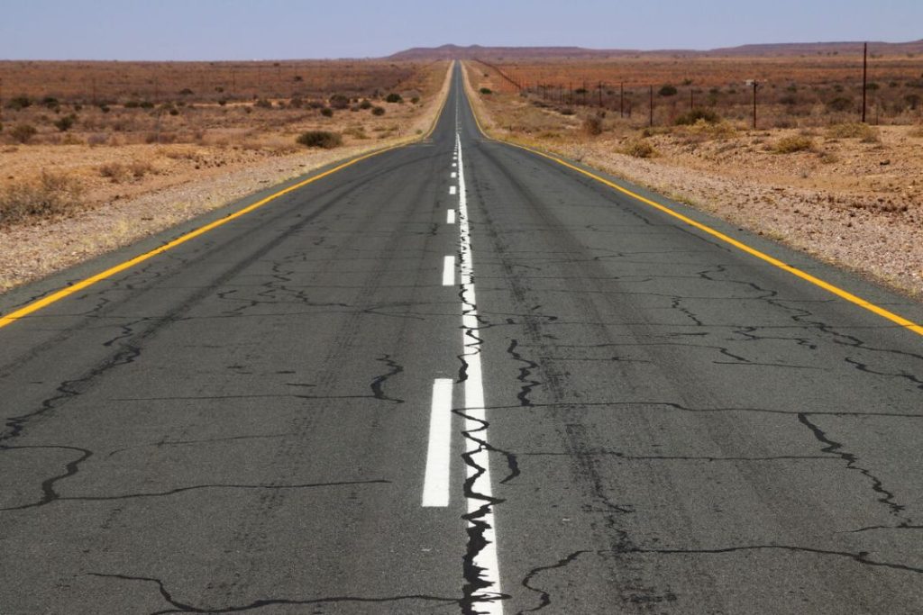 Dientes de dragón, líneas quebradas... Y otras ocurrencias de la DGT que seguro no conocías 130 Motor16 líneas