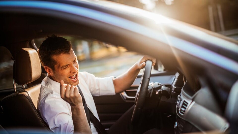 Si no quieres tener un accidente, esta es la música que jamás debes escuchar en el coche 5 Motor16 Rock