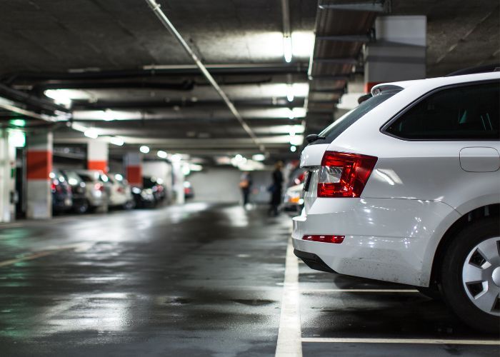 plaza de garaje Motor16