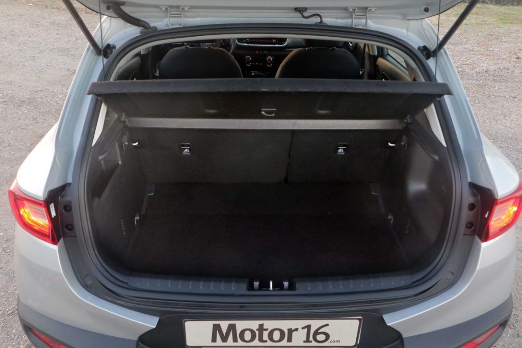 Prueba del Kia Stonic 1.0 T-GDi Drive DCT 120 CV: Como un mechero 26 Motor16 prueba kia stonic drive mild hibrid motor 16 15 Motor16