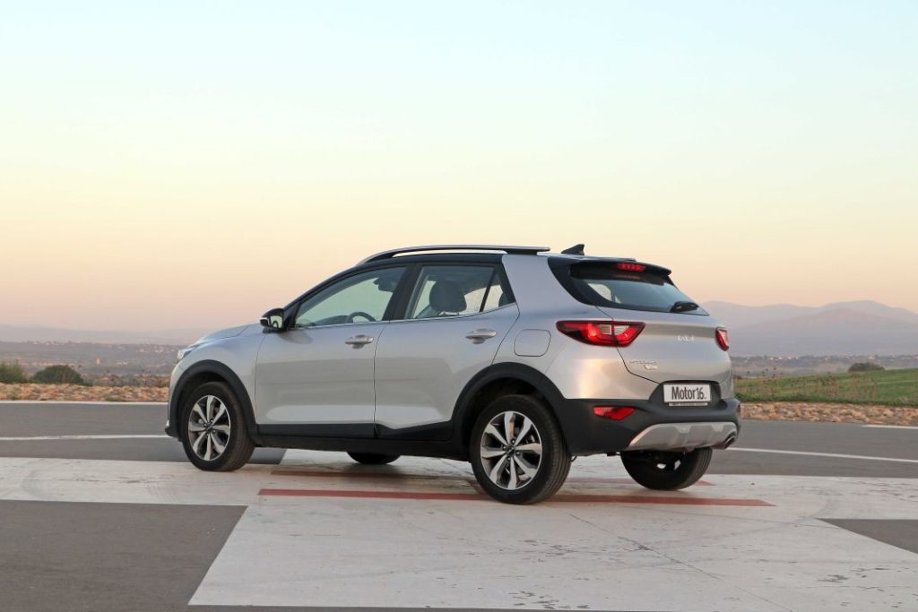 Prueba del Kia Stonic 1.0 T-GDi Drive DCT 120 CV: Como un mechero 40 Motor16 prueba kia stonic drive mild hibrid motor 16 27 Motor16