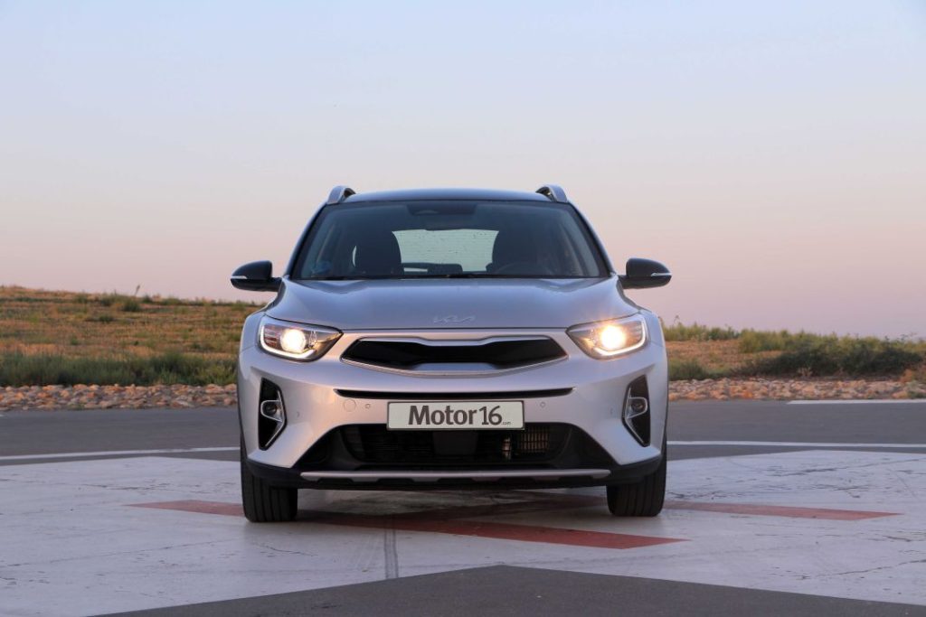 Prueba del Kia Stonic 1.0 T-GDi Drive DCT 120 CV: Como un mechero 1 Motor16 prueba kia stonic drive mild hibrid motor 16 32 Motor16