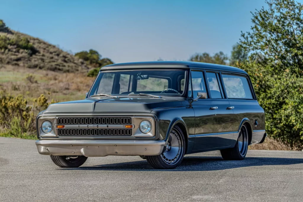 1970 Icon Chevrolet Suburban 18 Motor16