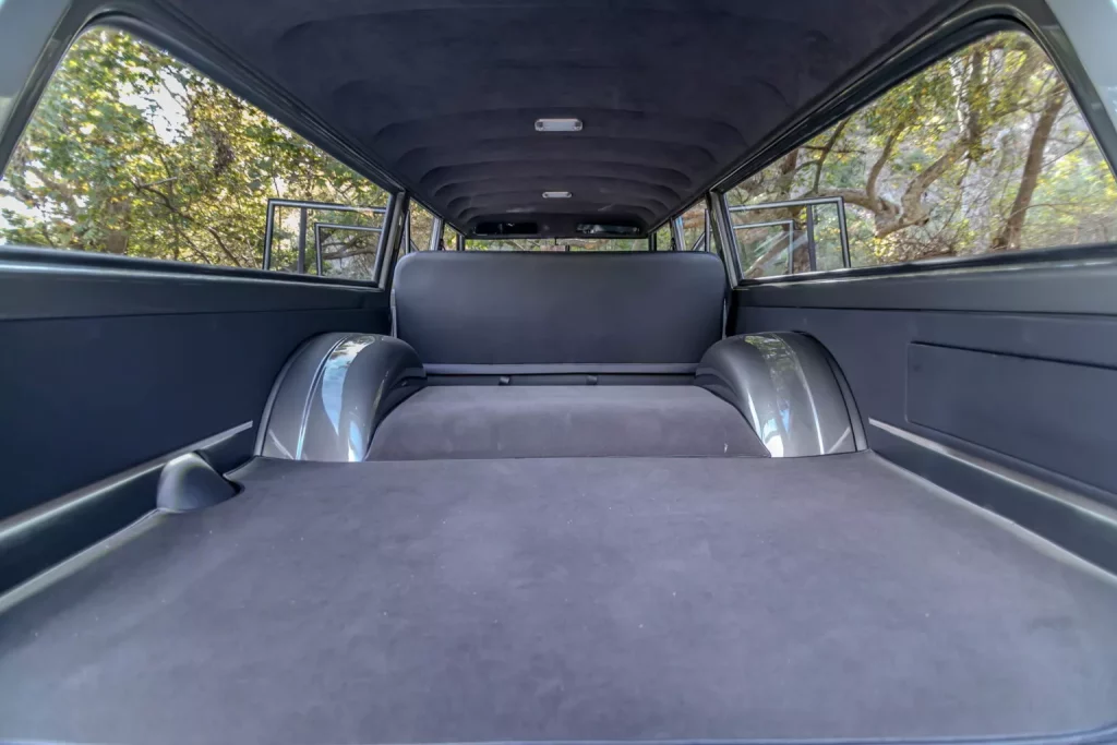 1970 Icon Chevrolet Suburban 41 Motor16