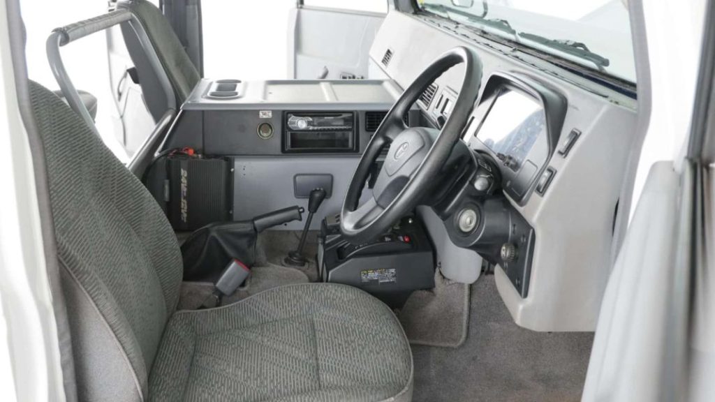 1996 toyota mega cruiser subasta 6 Motor16