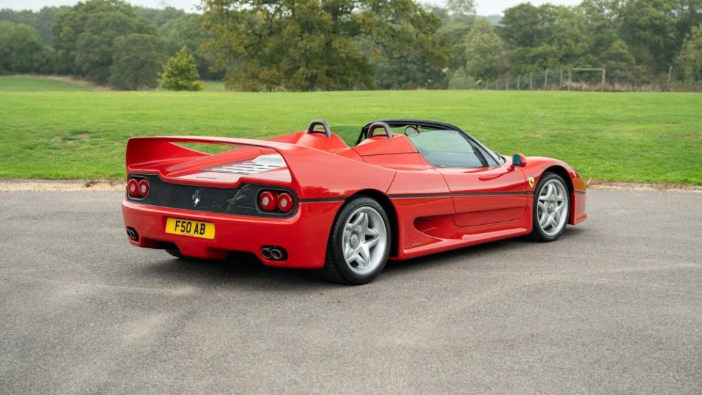 El Ferrari F50 de Rod Stewart está buscando un nuevo hogar 12 Motor16 1997 ferrari f50 rod stewart 10 Motor16