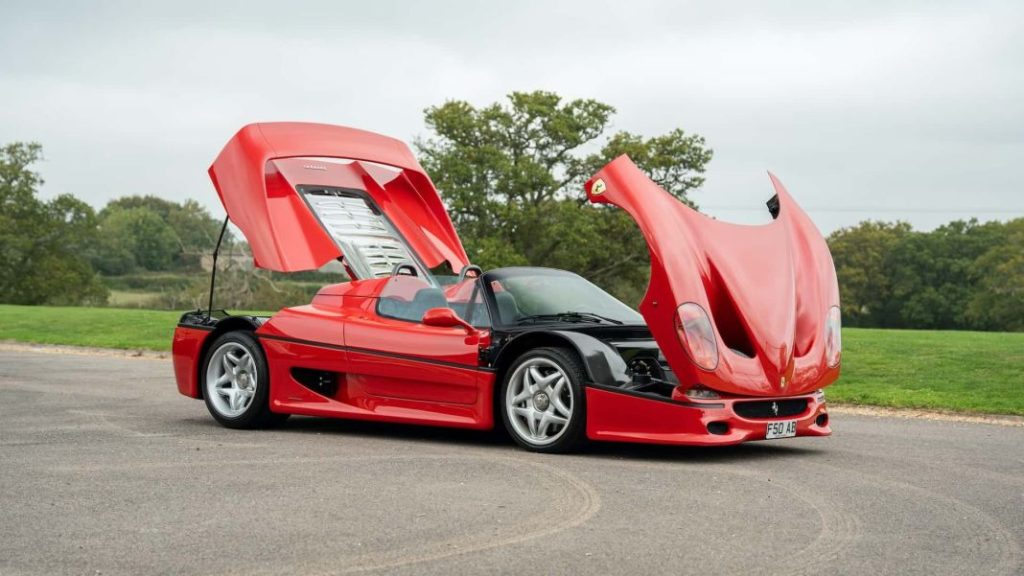 El Ferrari F50 de Rod Stewart está buscando un nuevo hogar 6 Motor16 1997 ferrari f50 rod stewart 4 Motor16