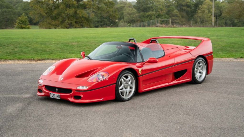 El Ferrari F50 de Rod Stewart está buscando un nuevo hogar 11 Motor16 1997 ferrari f50 rod stewart 9 Motor16