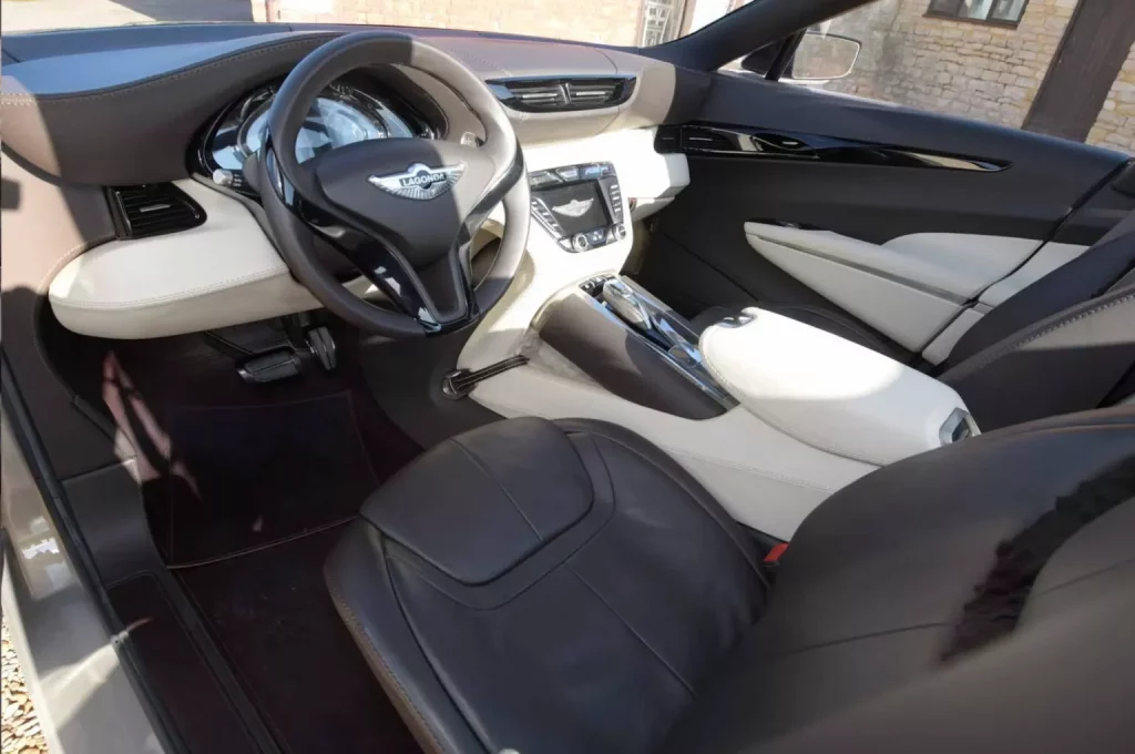 Olvida el DBX: Este es el primer SUV de Aston Martin y está buscando hogar 13 Motor16 2009 Aston Martin Lagonda SUV Concept 11 Motor16
