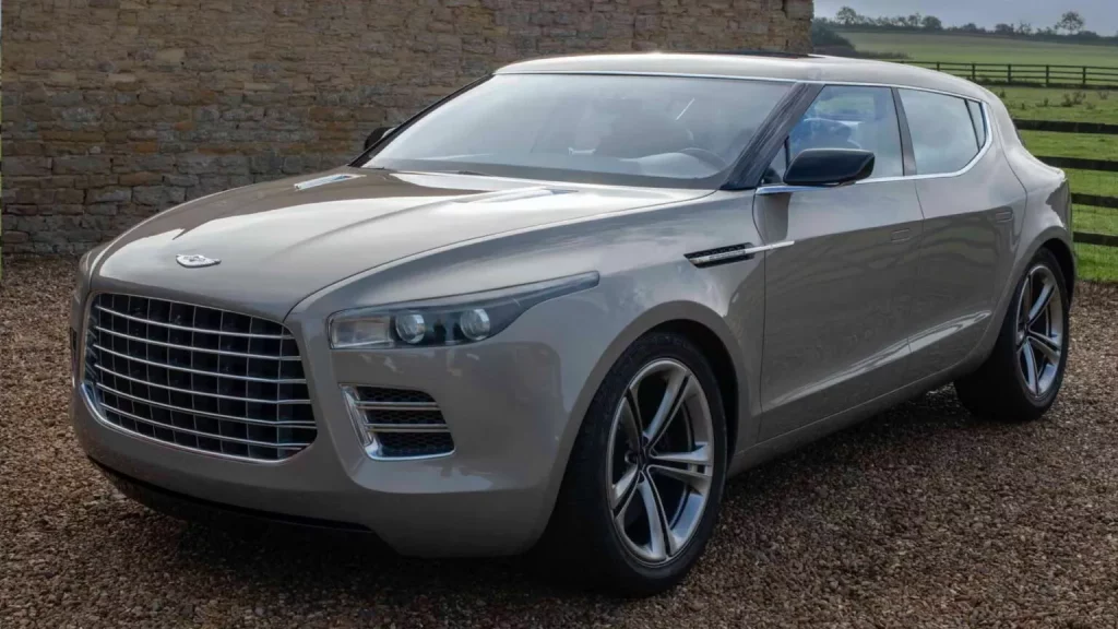 Olvida el DBX: Este es el primer SUV de Aston Martin y está buscando hogar 4 Motor16 2009 Aston Martin Lagonda SUV Concept 2 Motor16