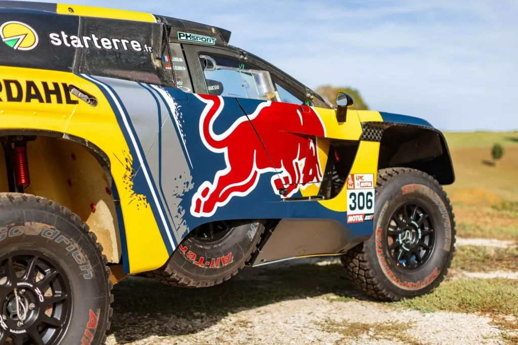 Este Peugeot 3008 DKR pilotado por Loeb y Despres está buscando hogar 23 Motor16 2017 Peugeot 3008 DKR RM 20 Motor16