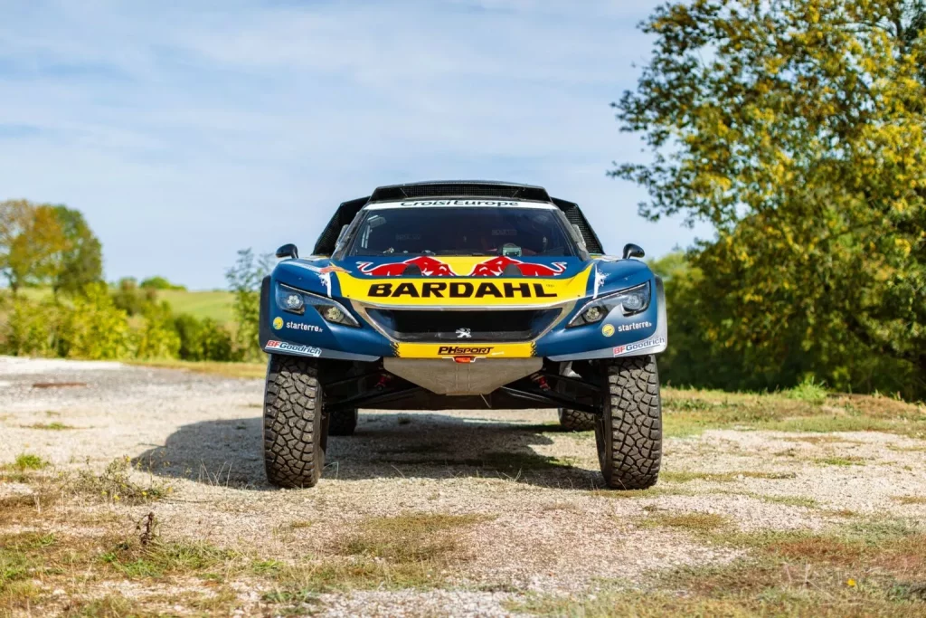 Este Peugeot 3008 DKR pilotado por Loeb y Despres está buscando hogar 10 Motor16 2017 Peugeot 3008 DKR RM 7 Motor16