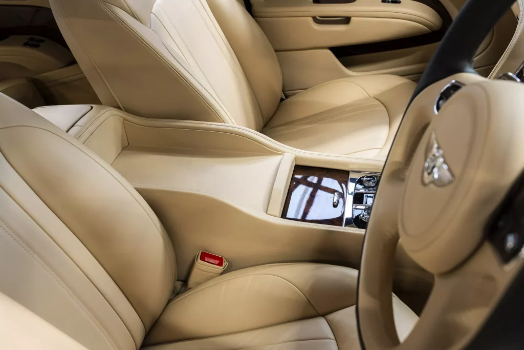 El Bentley Mulsanne de la realeza británica regresa a su hogar 12 Motor16 2020 Bentley Mulsanne QEII Edition 9 Motor16