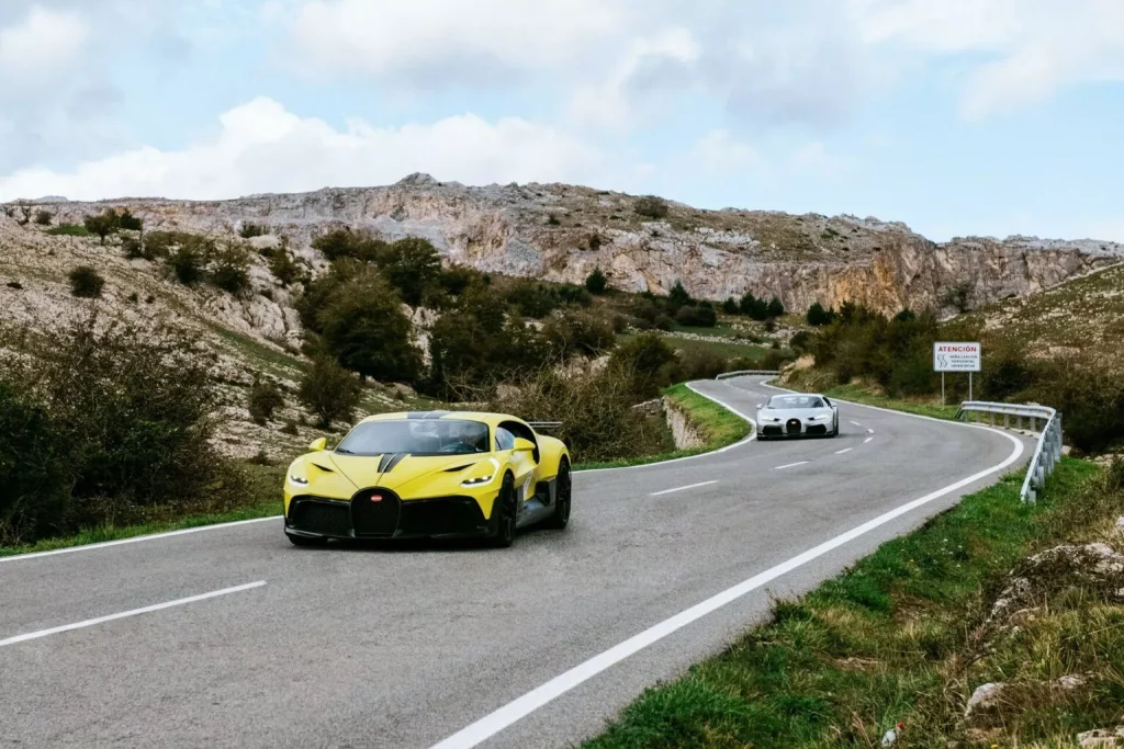 2023 Bugatti Tour 9 Motor16