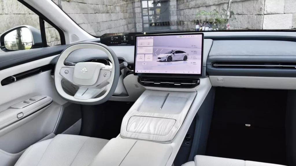 2023 GAC Aion Hyper HT. Imagen interior.