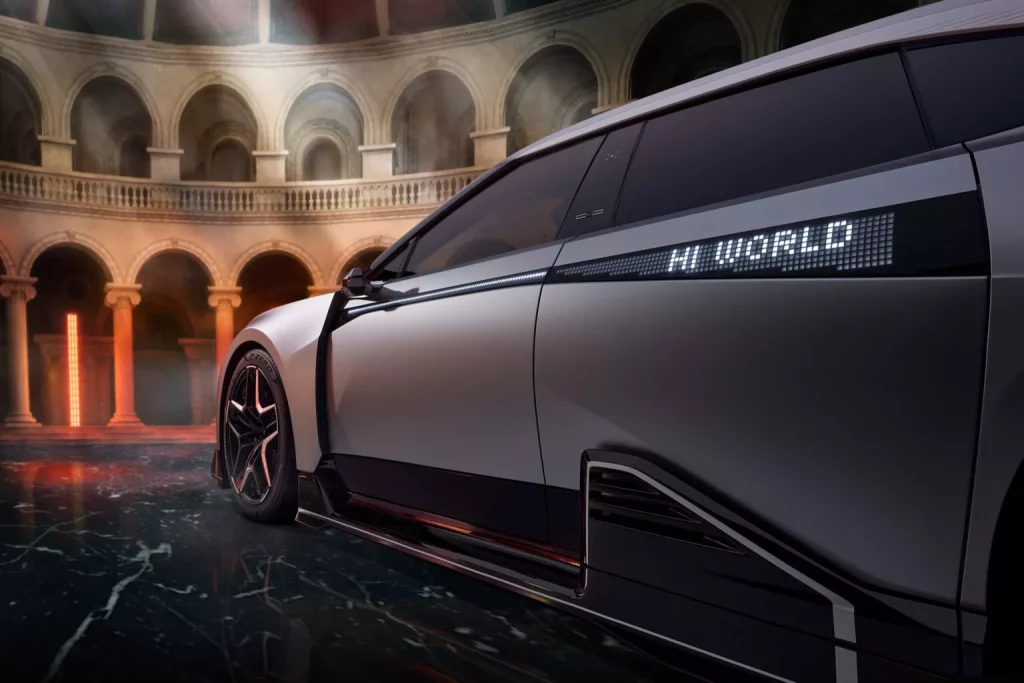 2023 HiPhi A 4 Motor16