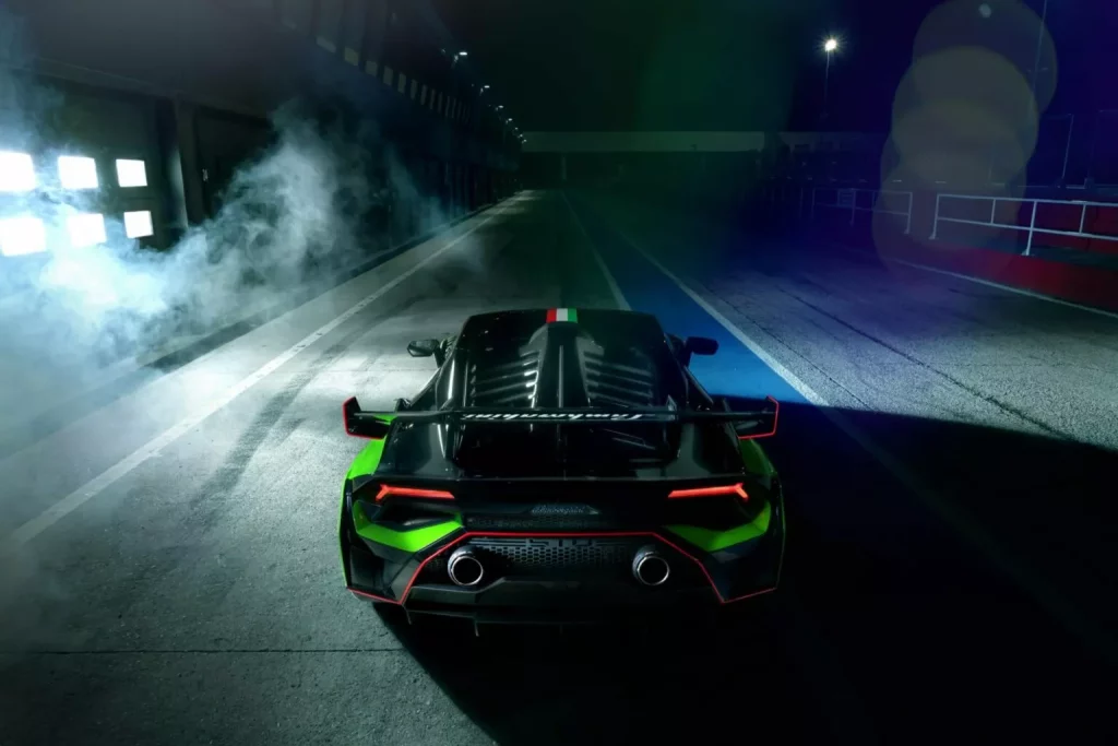 2023 Lamborghini Huracan STO SC 10° Anniversario 6 Motor16