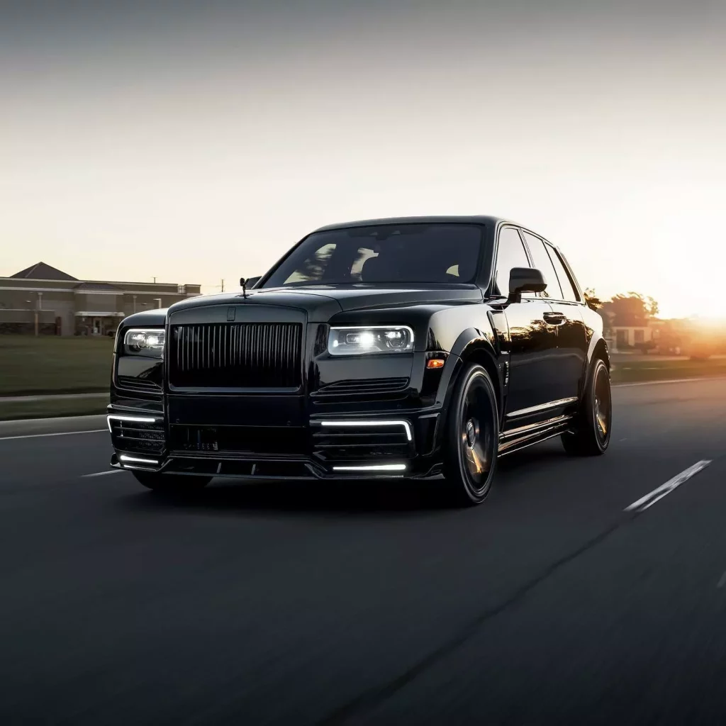 2023 Mansory Rolls-Royce Cullinan DJ Tiesto. Imagen movimiento.