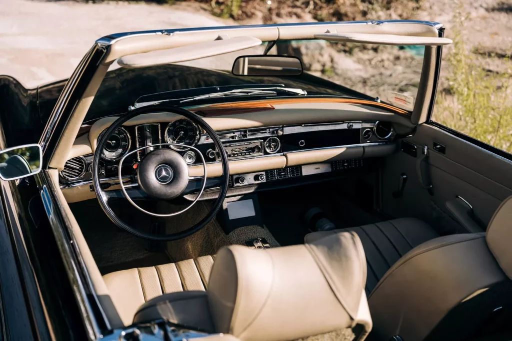 2023 Mercedes-Benz 280 SL Eléctrico. Imagen interior.