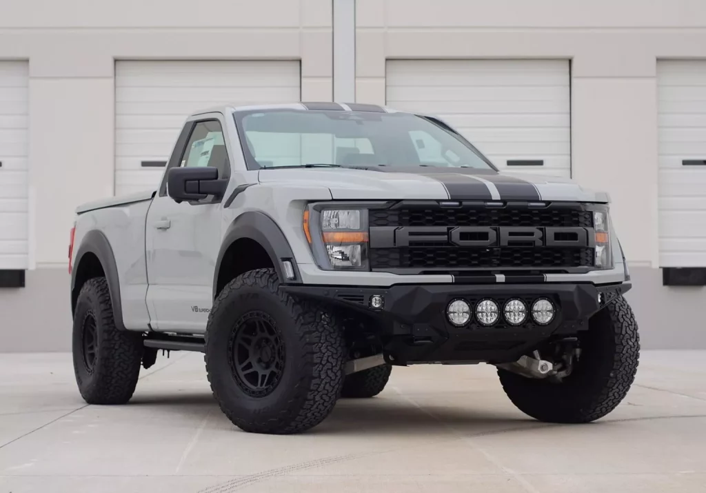 Este Ford F-150 Raptor R demuestra que 710 CV son pocos y que cuatro puertas son muchas 12 Motor16 2023 PaxPower F 150 Raptor R Gray 10 Motor16