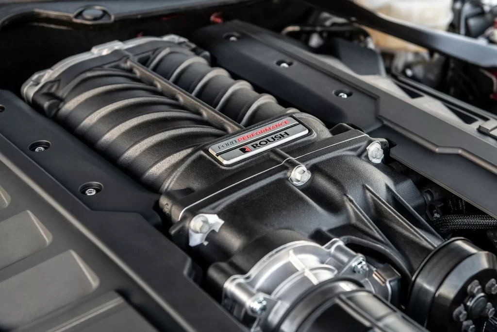 2023 Roush Ford Mustang 750 CV 9 Motor16