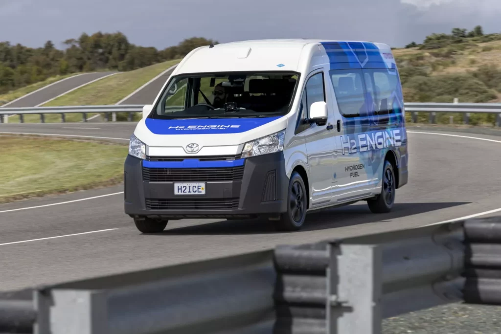 2023 Toyota HiAce Hydrogen Prototipo 3 Motor16