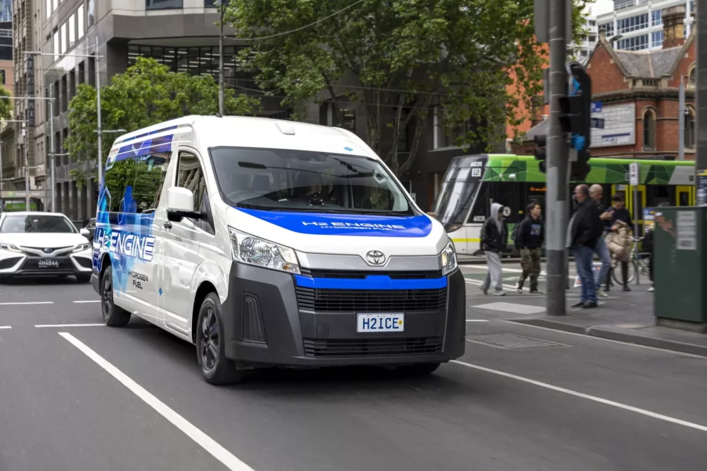 2023 Toyota HiAce Hydrogen Prototipo 6 Motor16