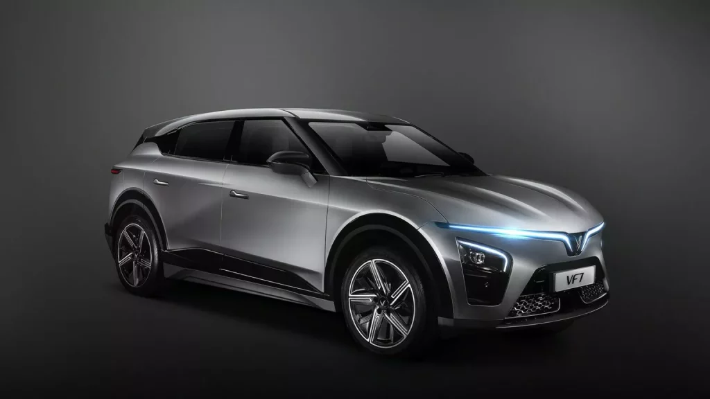 VinFast VF 7: Un nuevo SUV eléctrico que ha llegado a Vietnam 2 Motor16 2023 VinFast VF 7. Imagen estudio.